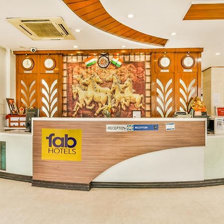 Fabhotel Sehej Inn Ню Делхи Екстериор снимка